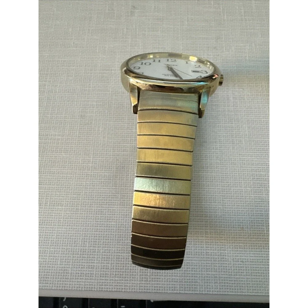 Timex Indiglo Mens Wrist Watch WR 30M Gold Tone Stretch Band Day Date Works